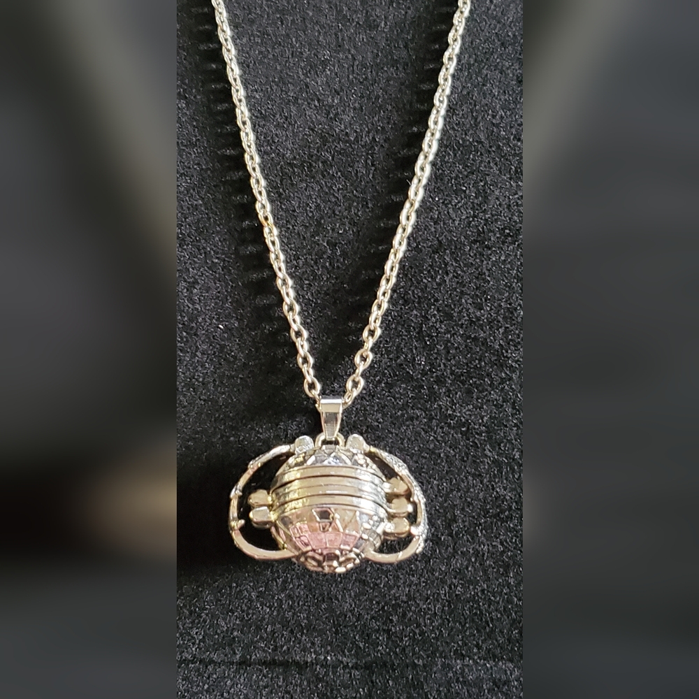 Angle Locket Boquet Pendant